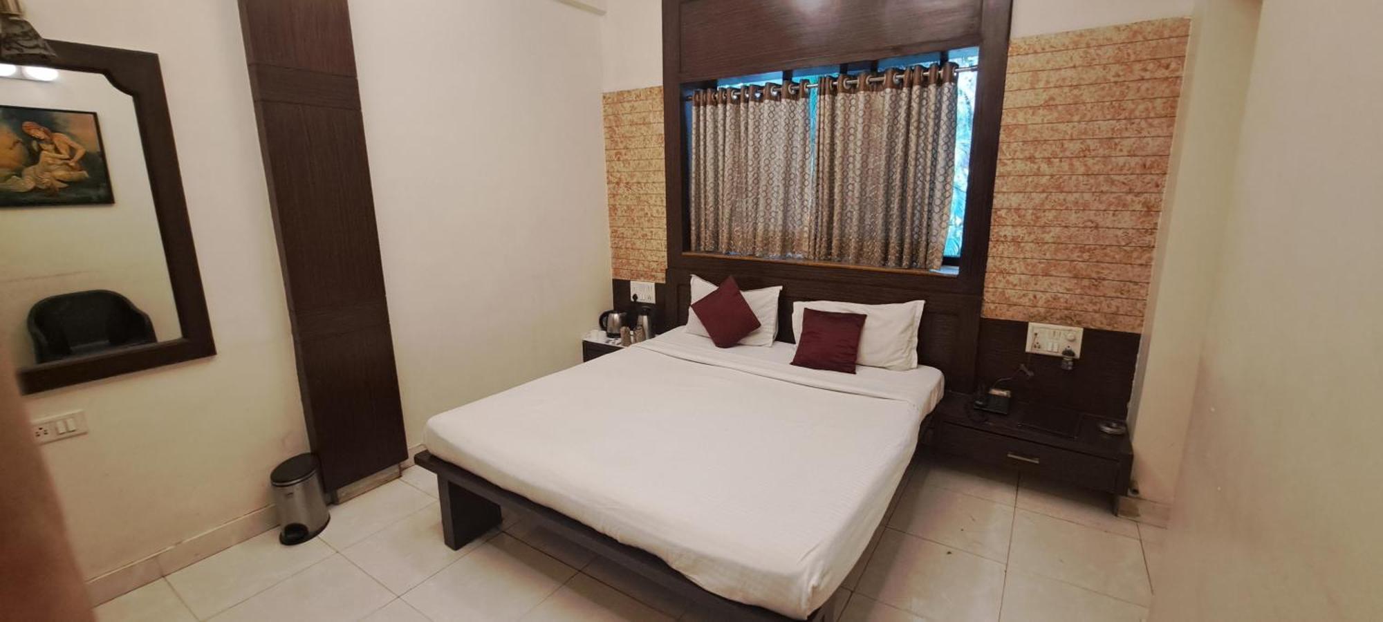Hotel Shivam Pune Exterior photo